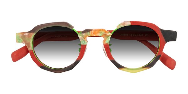 Front of Gisella in Matte Garden