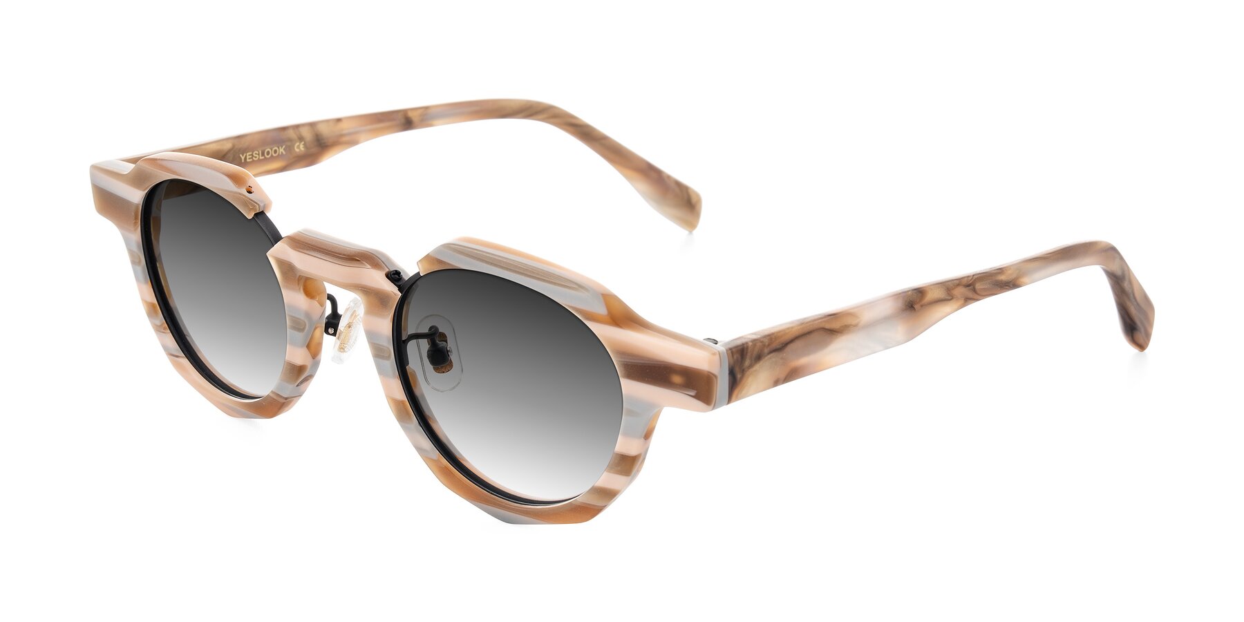 Angle of Gisella in Matte Canyon with Gray Gradient Lenses