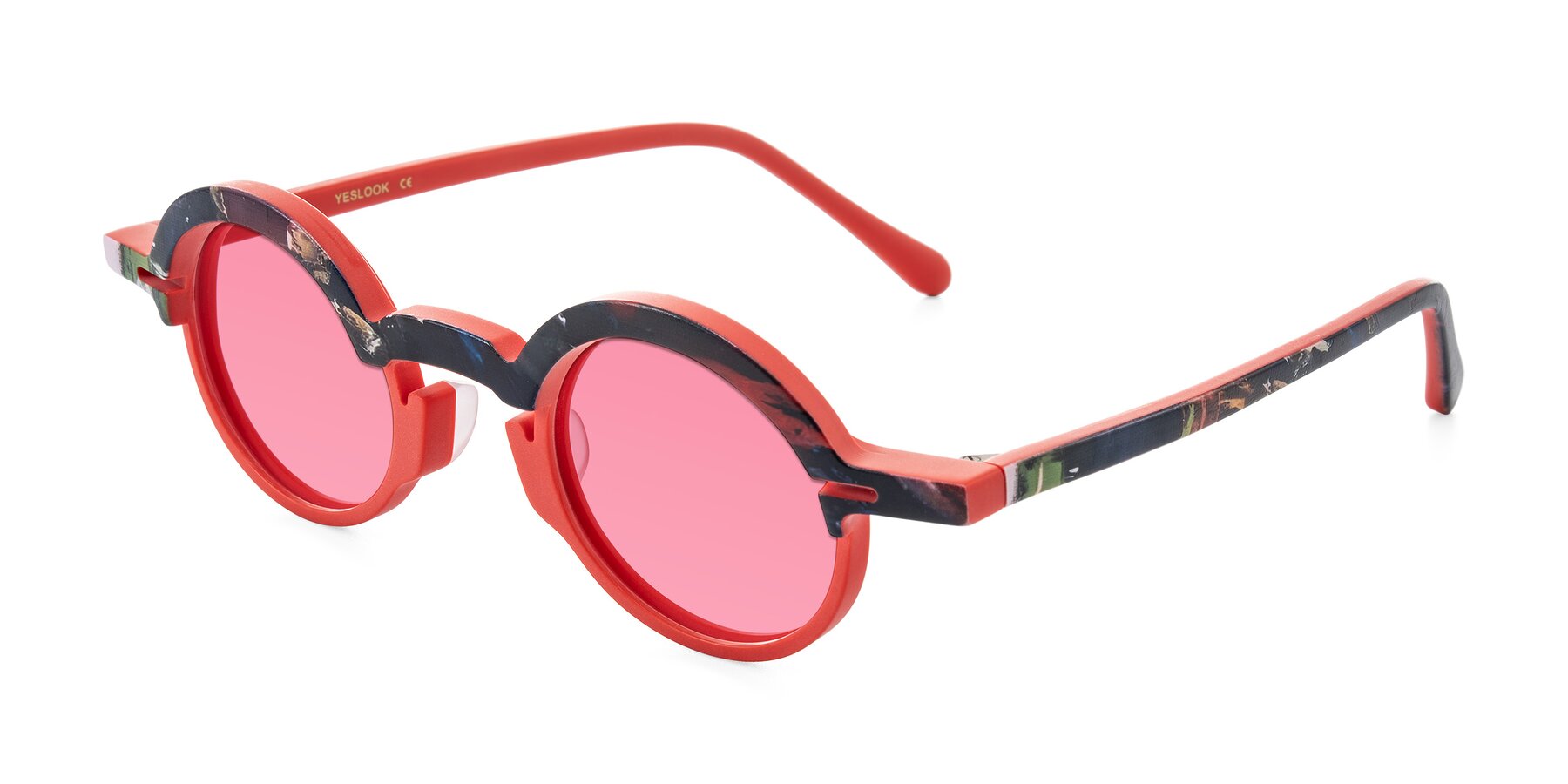 Angle of Maizel in Scarlet Mirage with Pink Tinted Lenses