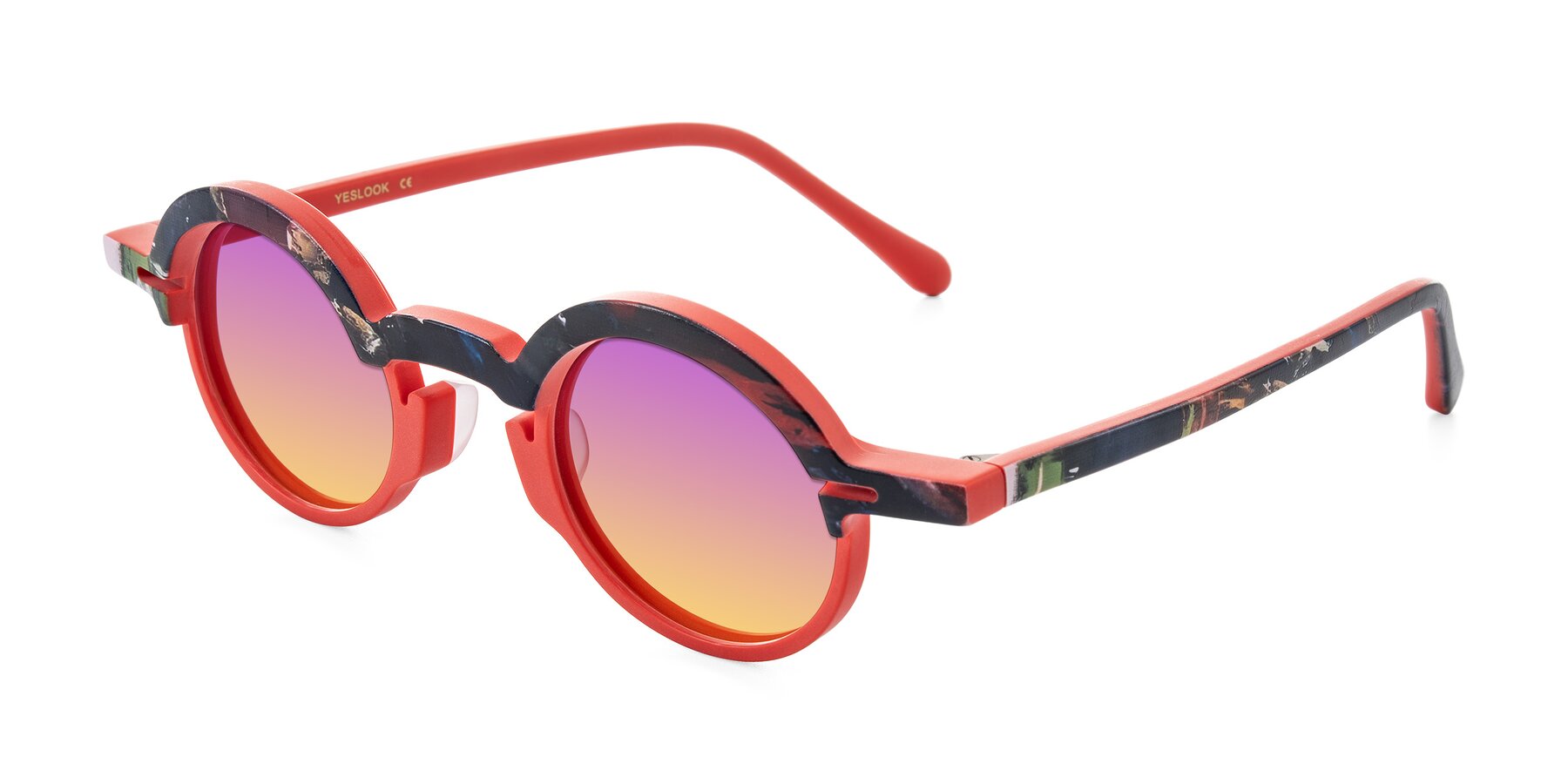 Angle of Maizel in Scarlet Mirage with Purple / Yellow Gradient Lenses