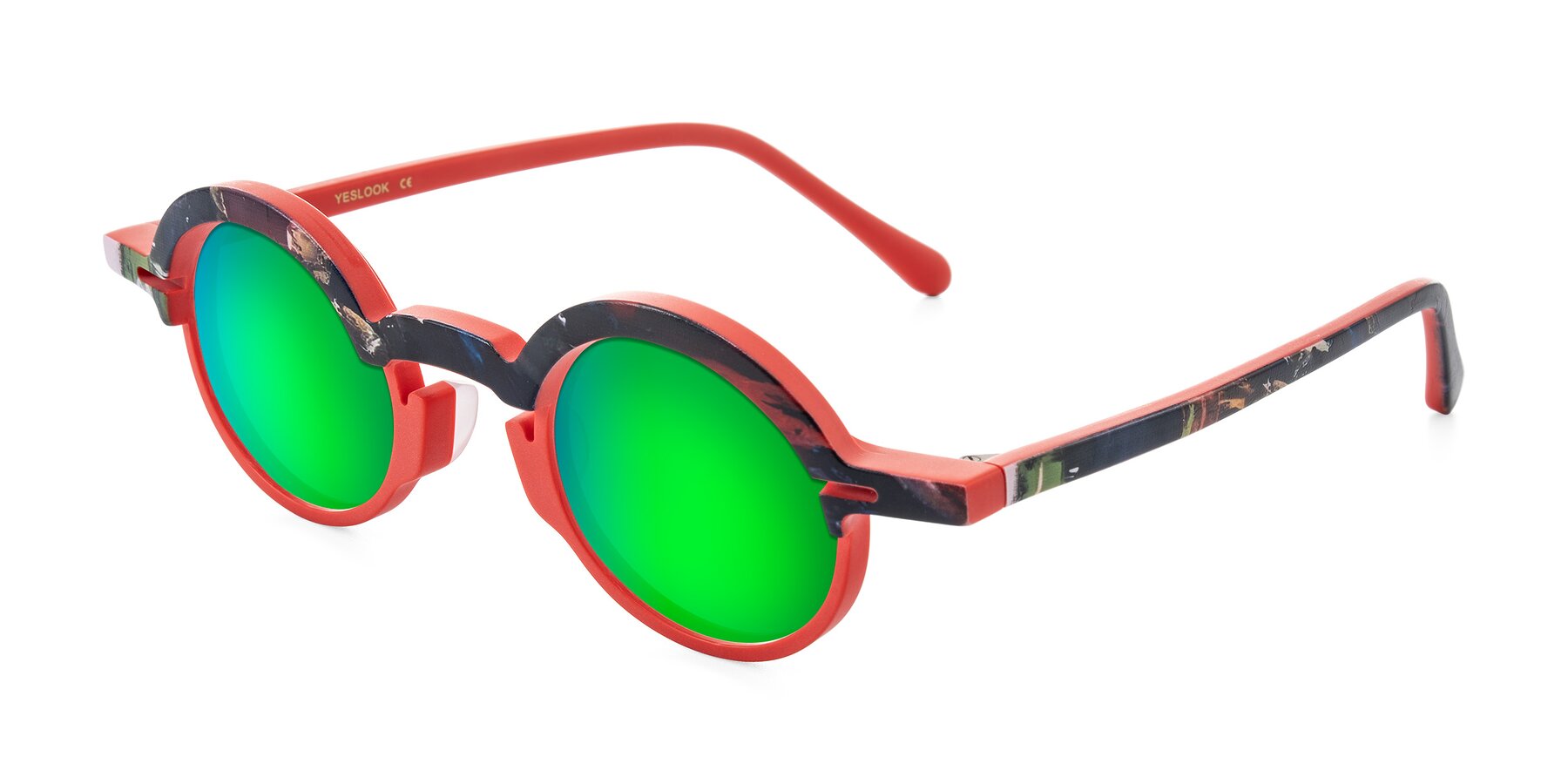 Angle of Maizel in Scarlet Mirage with Green Mirrored Lenses