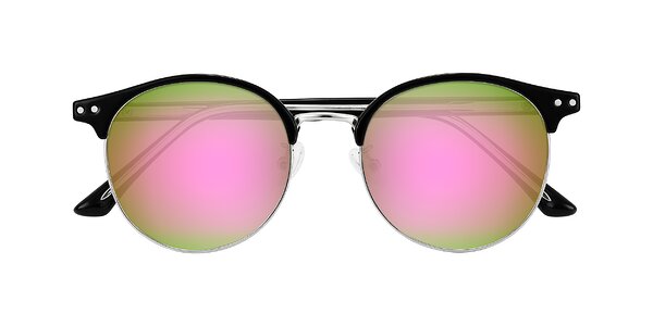 Front of Karnes in Black/Silver