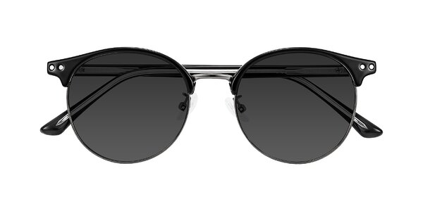 Front of Karnes in Black/Gunmetal