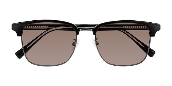 Front of Waxler in Black/Gunmetal