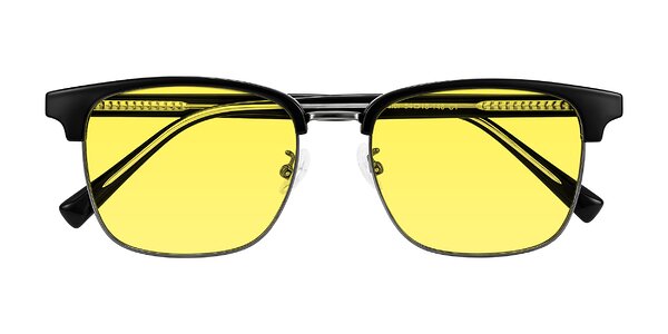 Front of Waxler in Black/Gunmetal