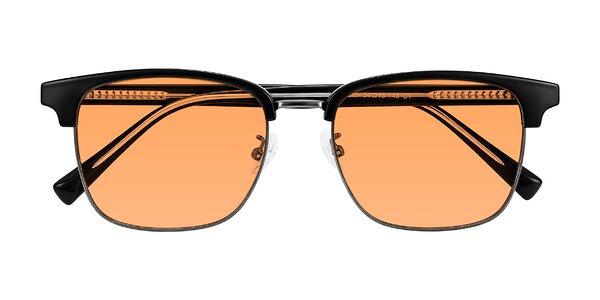 Front of Waxler in Black/Gunmetal