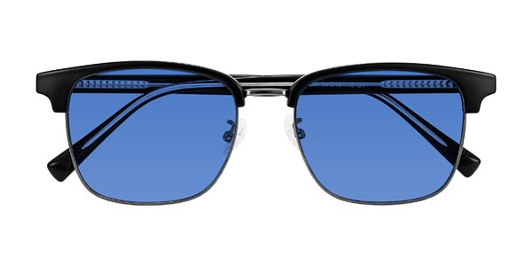 Front of Waxler in Black/Gunmetal