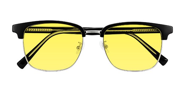 Front of Waxler in Black/Silver