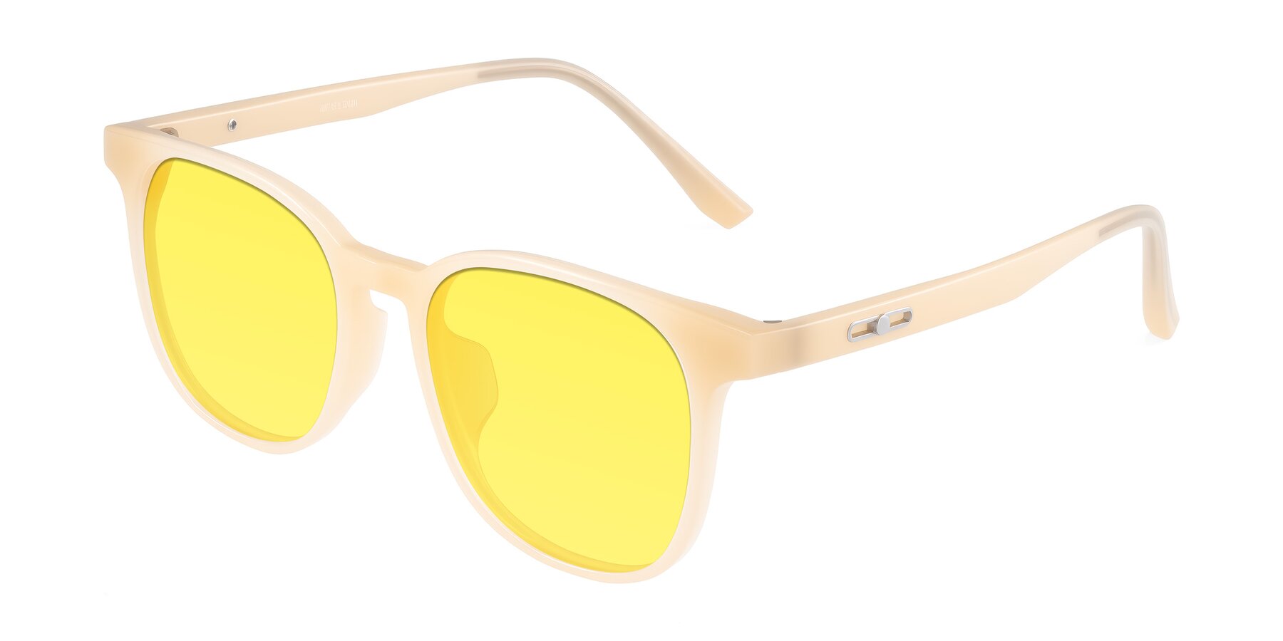 Angle of Ruhling in Apricot with Medium Yellow Tinted Lenses