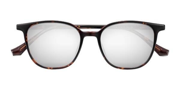Front of Noor in Tortoise