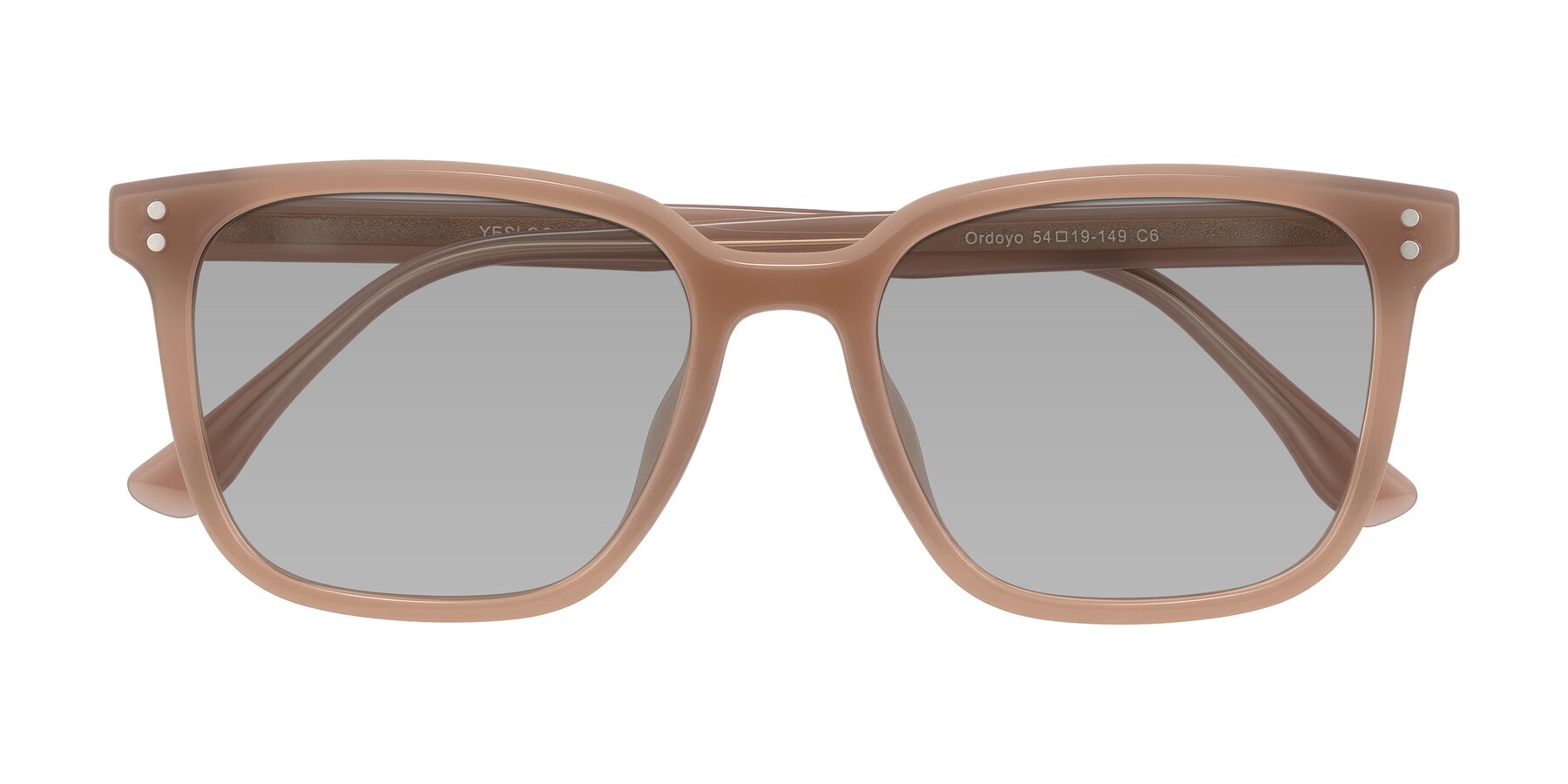 Folded Front of Ordoyo in Chestnut with Light Gray Tinted Lenses