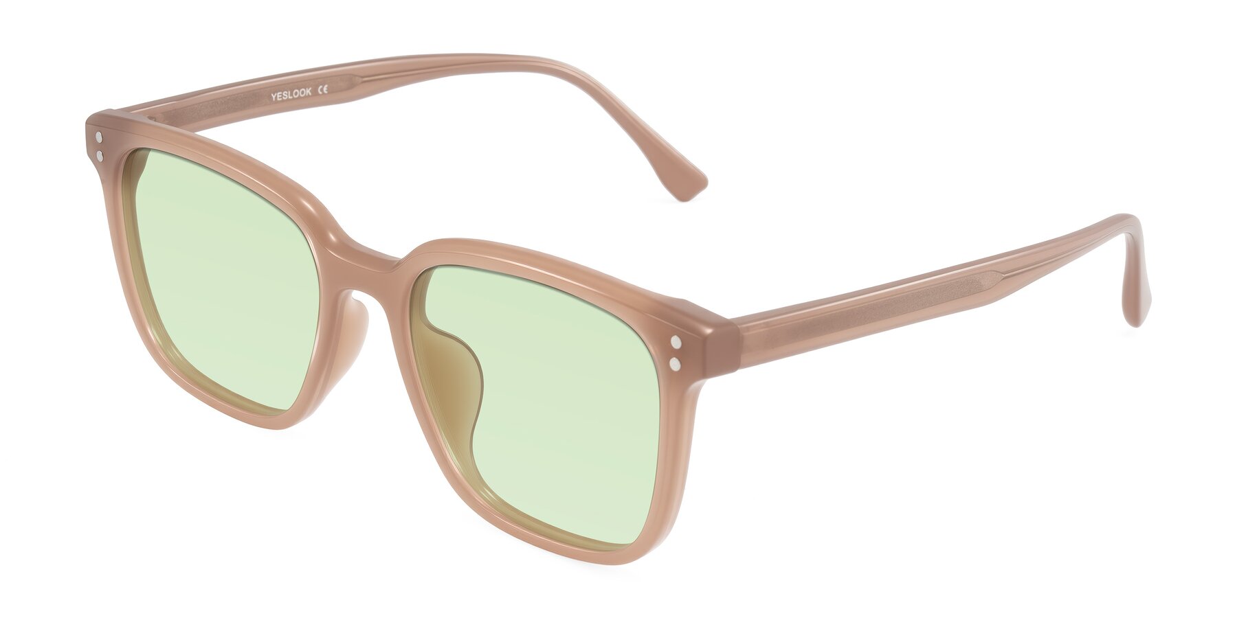 Angle of Ordoyo in Chestnut with Light Green Tinted Lenses