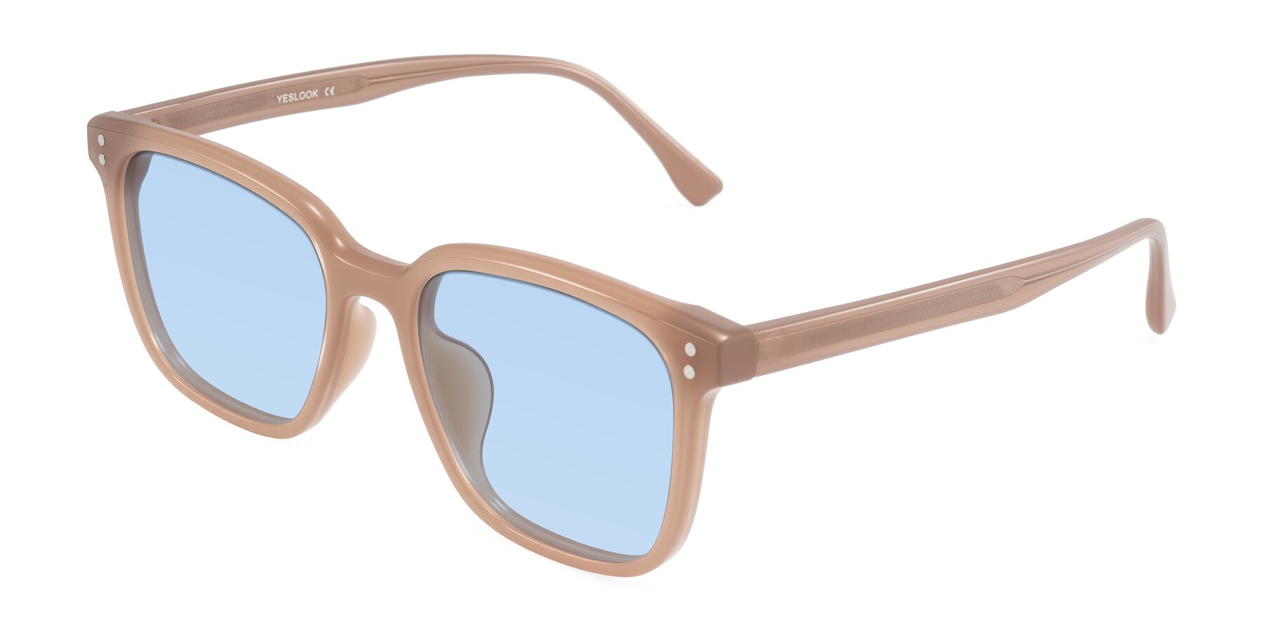Angle of Ordoyo in Chestnut with Light Blue Tinted Lenses