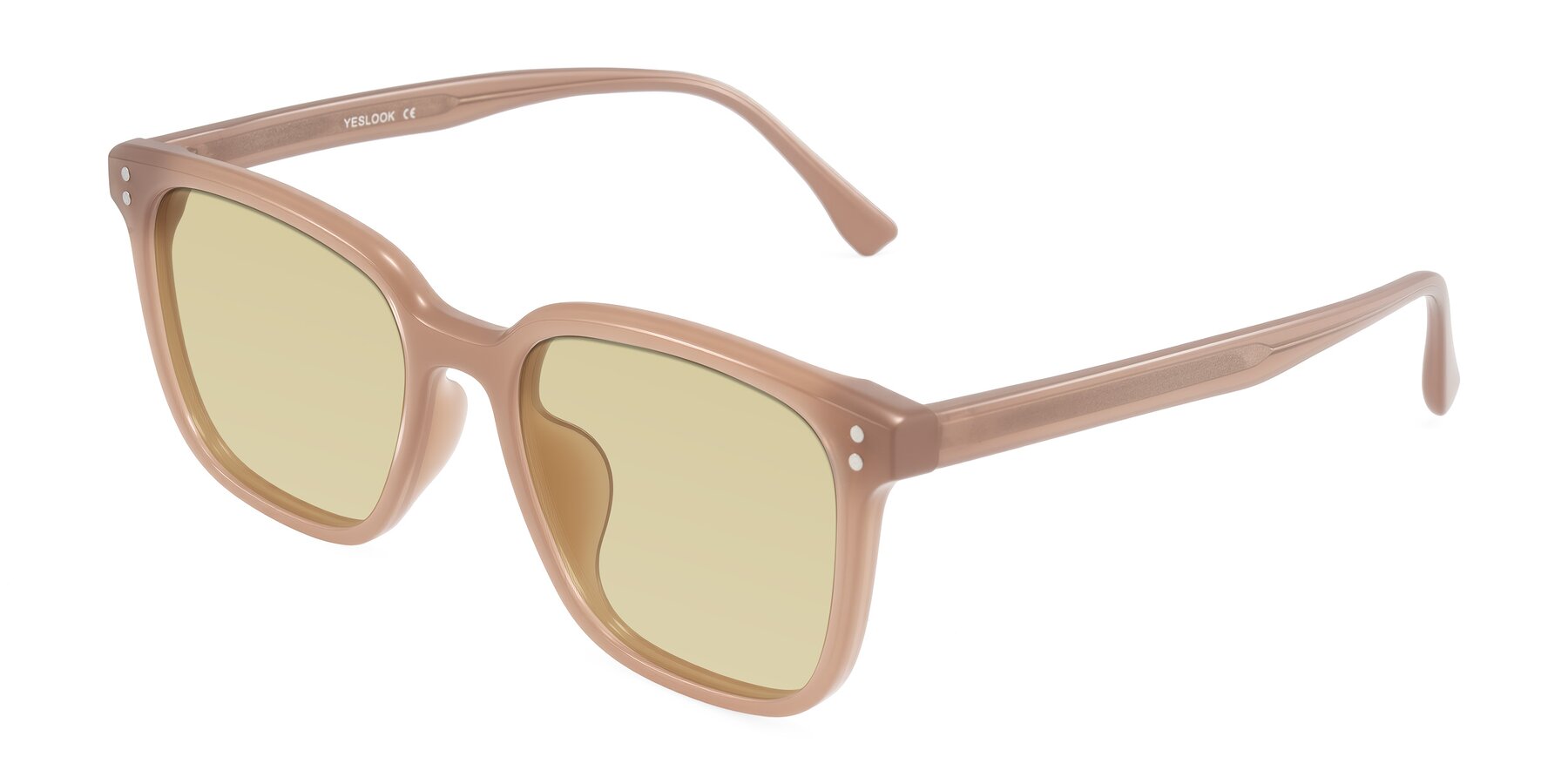 Angle of Ordoyo in Chestnut with Light Champagne Tinted Lenses