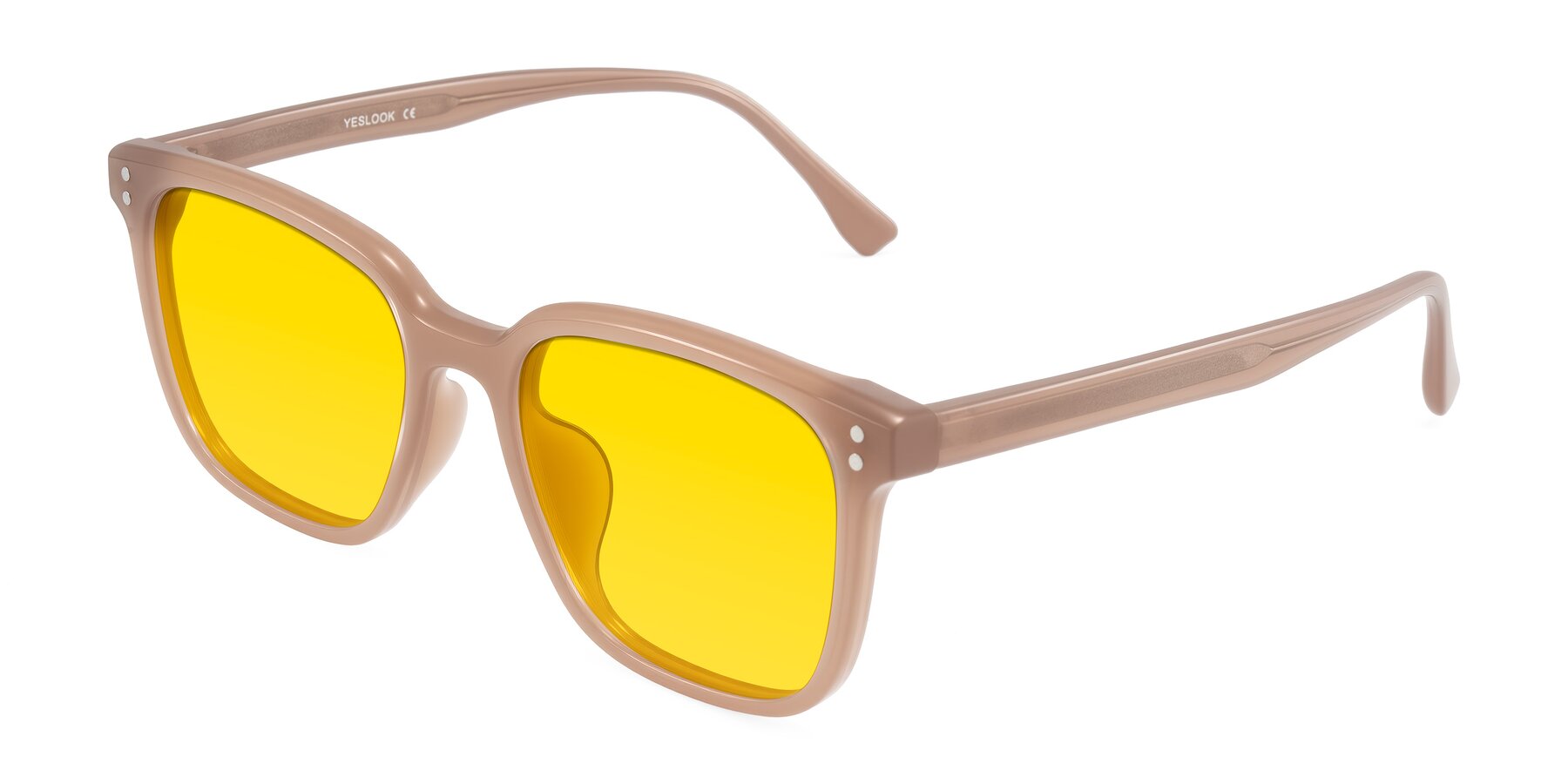Angle of Ordoyo in Chestnut with Yellow Tinted Lenses