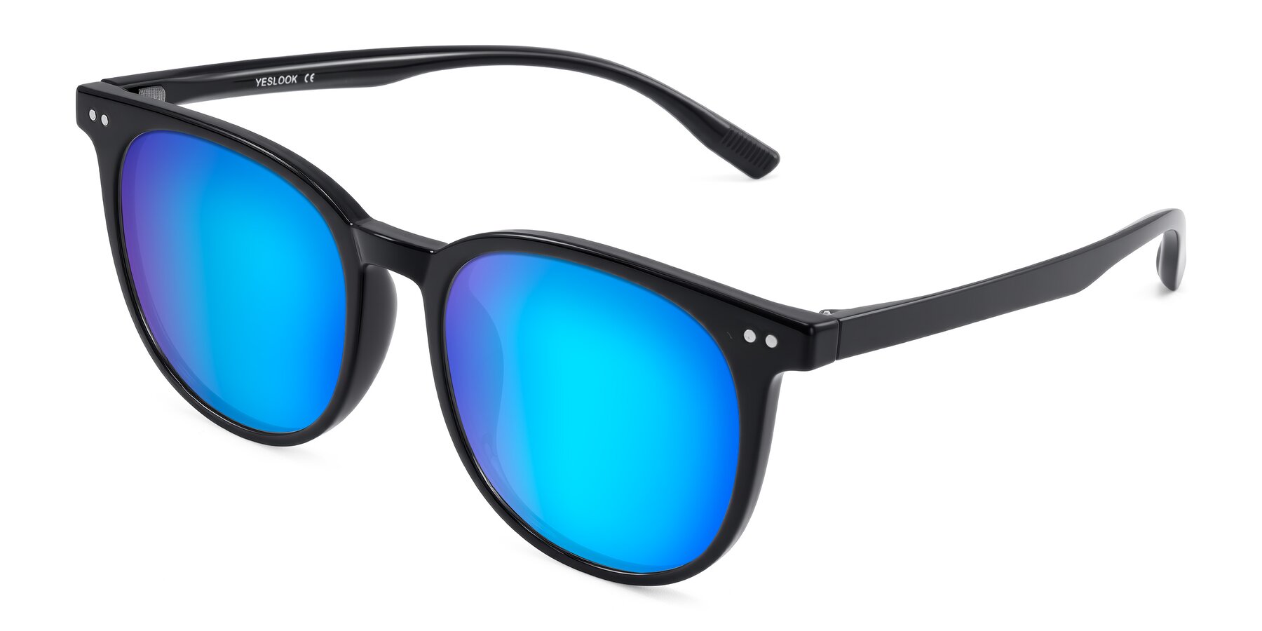 Angle of Pizarro in Black with Blue Mirrored Lenses