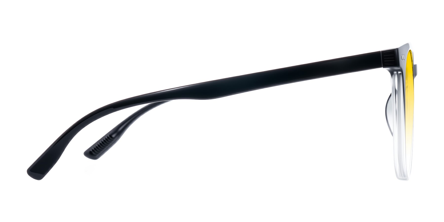 Side of Pizarro in Gradient Black/Clear with Yellow Gradient Lenses