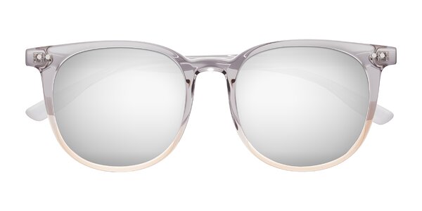 Front of Pizarro in Crystal Gray/Champagne