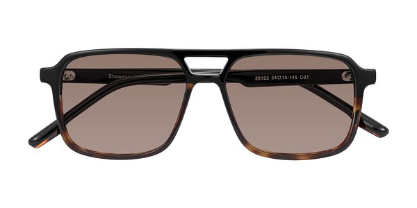 Front of Shawano in Black/Tortoise