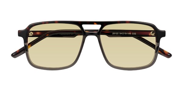 Front of Shawano in Tortoise/Transparent Gray