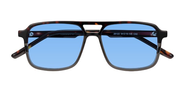 Front of Shawano in Tortoise/Transparent Gray