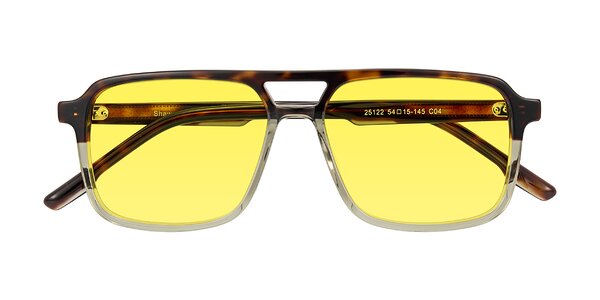 Front of Shawano in Tortoise/Transparent Green