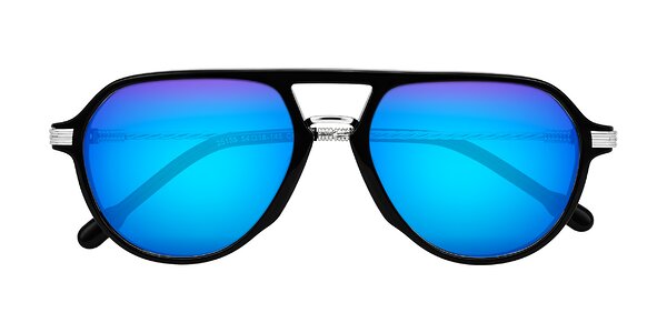 Front of Kanause in Black/Silver