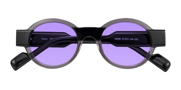 Front of Talori in Transparent Gray/Black