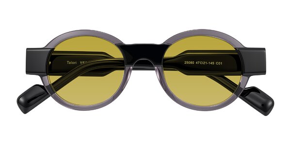 Front of Talori in Transparent Gray/Black