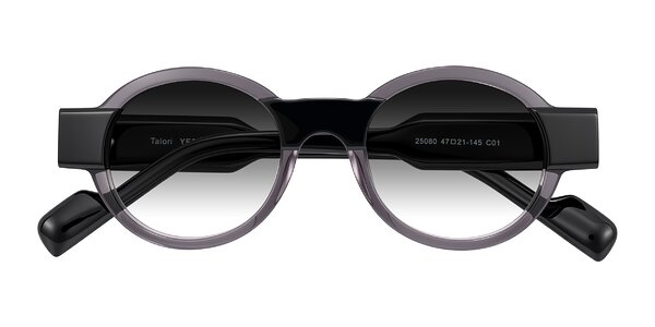 Front of Talori in Transparent Gray/Black