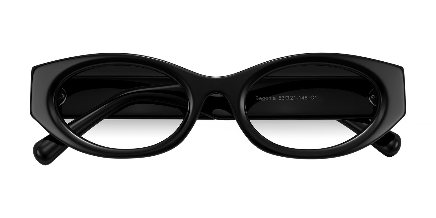 Begonia - Black Gradient Sunglasses