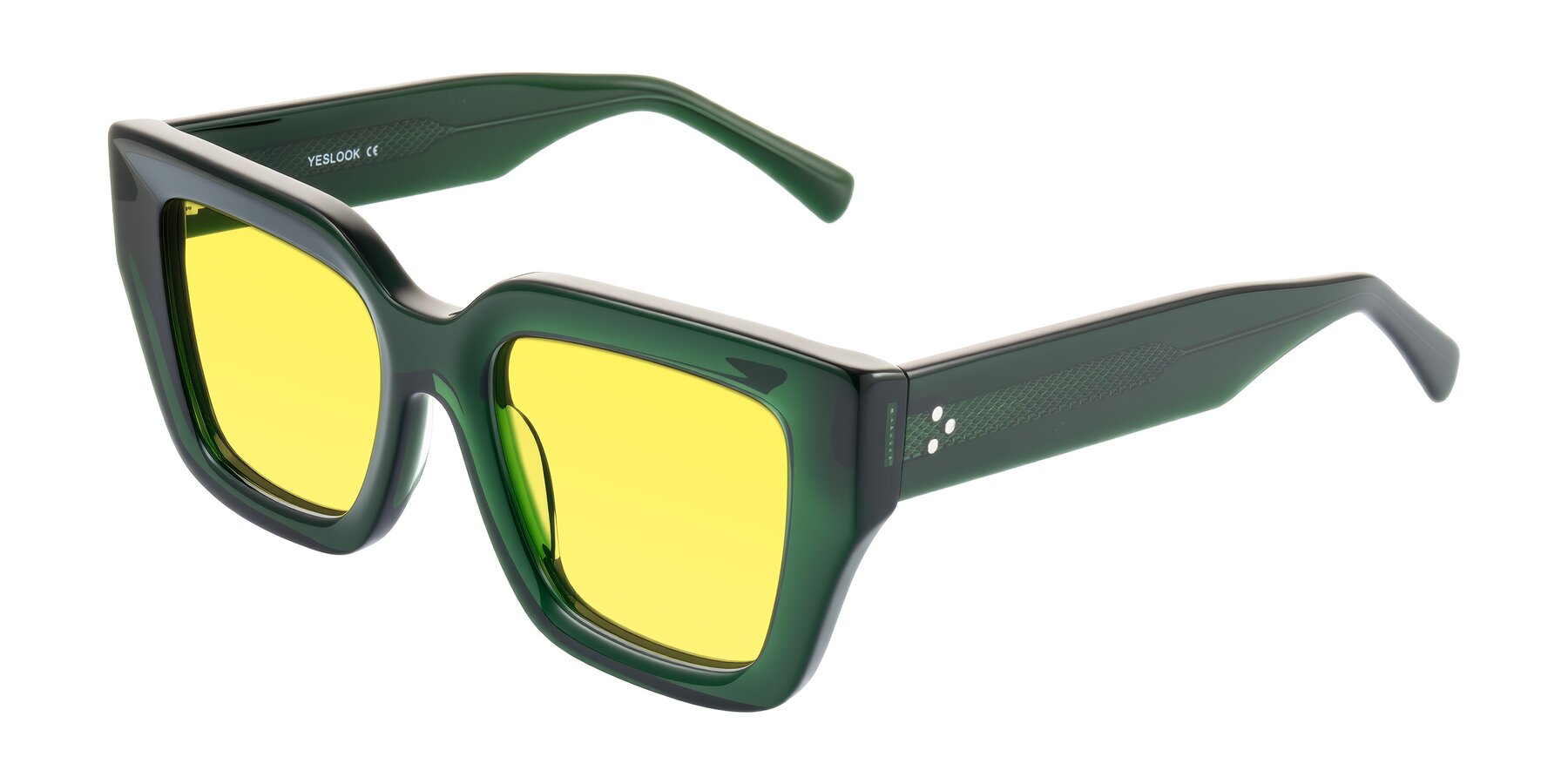 Angle of Simba in Dark Green with Medium Yellow Tinted Lenses
