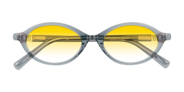 Front of Noelle in Transparent Gray