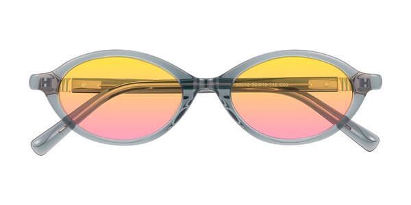 Front of Noelle in Transparent Gray