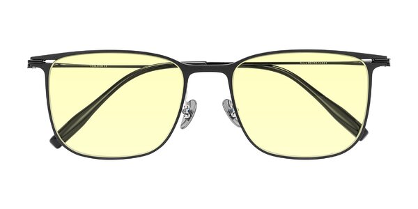 Front of Moua in Black