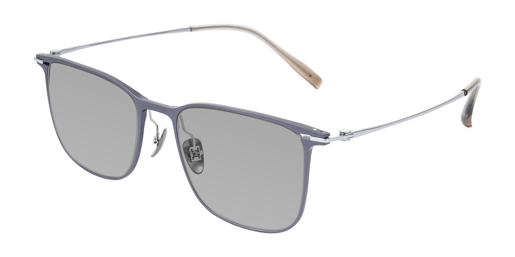 Angle of Moua in Gray/Silver with Light Gray Tinted Lenses
