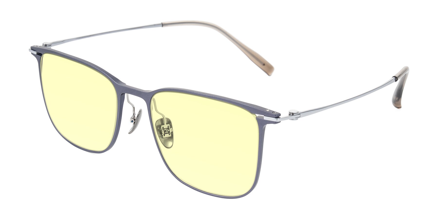 Angle of Moua in Gray/Silver with Light Yellow Tinted Lenses