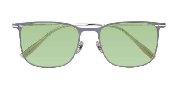 Front of Moua in Gray/Silver