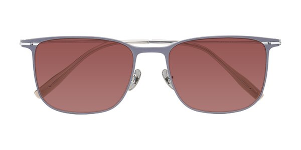 Front of Moua in Gray/Silver