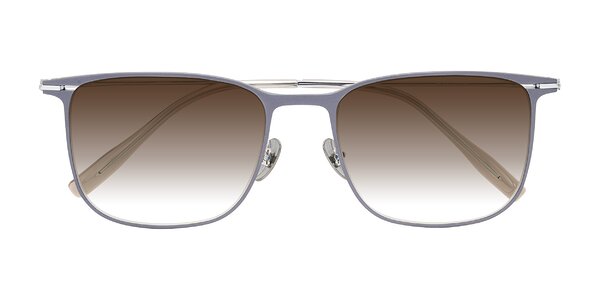 Front of Moua in Gray/Silver
