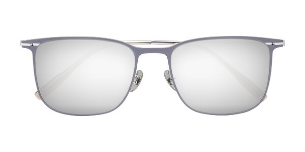 Front of Moua in Gray/Silver