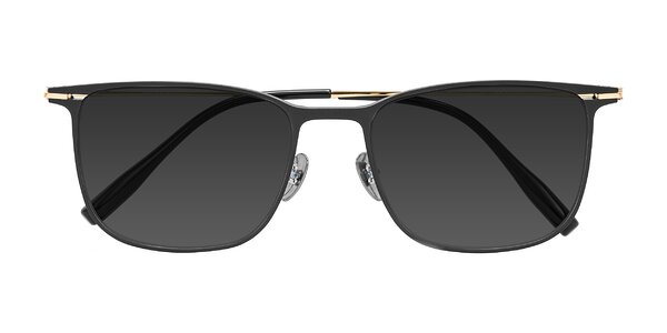 Front of Moua in Black/Gold