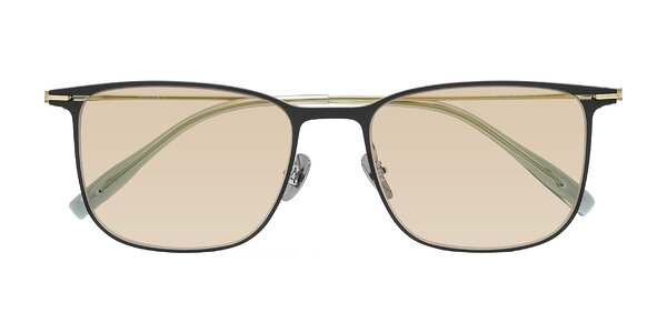 Front of Moua in Black/Green