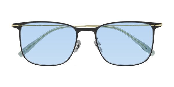 Front of Moua in Black/Green