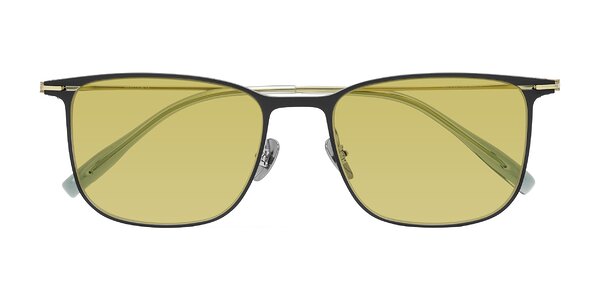 Front of Moua in Black/Green