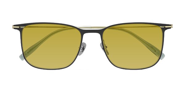 Front of Moua in Black/Green