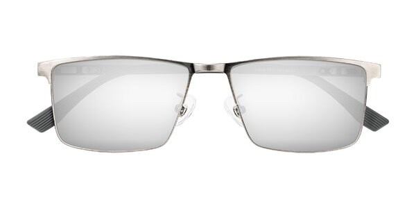Front of Leeth in Brushed Silver