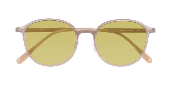 Front of Vessani in Pastel Brown