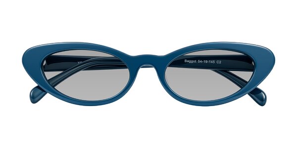 Front of Baggot in Yale Blue