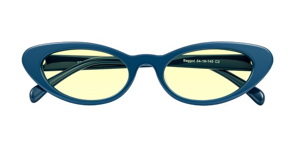 Front of Baggot in Yale Blue